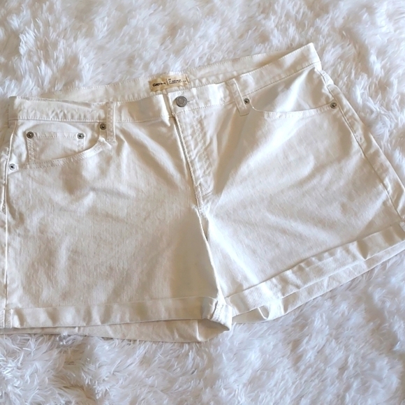 Gap white denim shorts, size 32 waist, Large - Picture 1 of 5